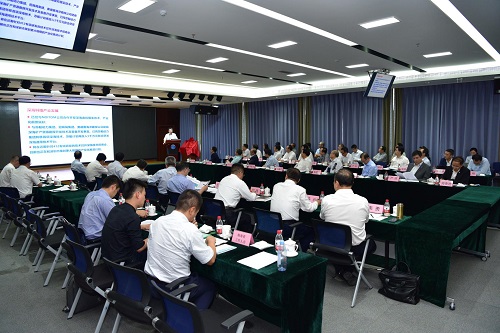 中科院与海南省举行科技合作座谈会并签署科技合作协议