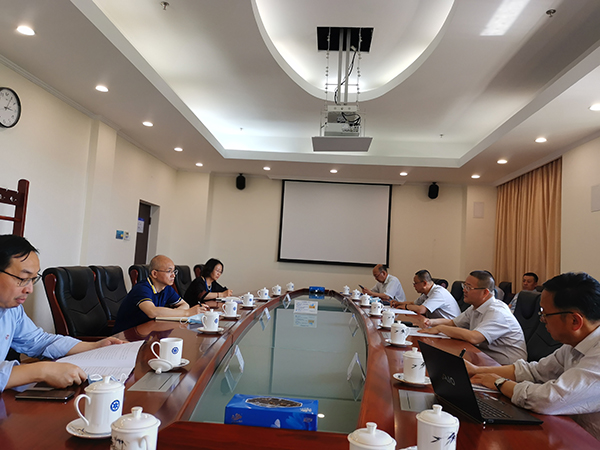 中科院与青海省举行科技合作座谈